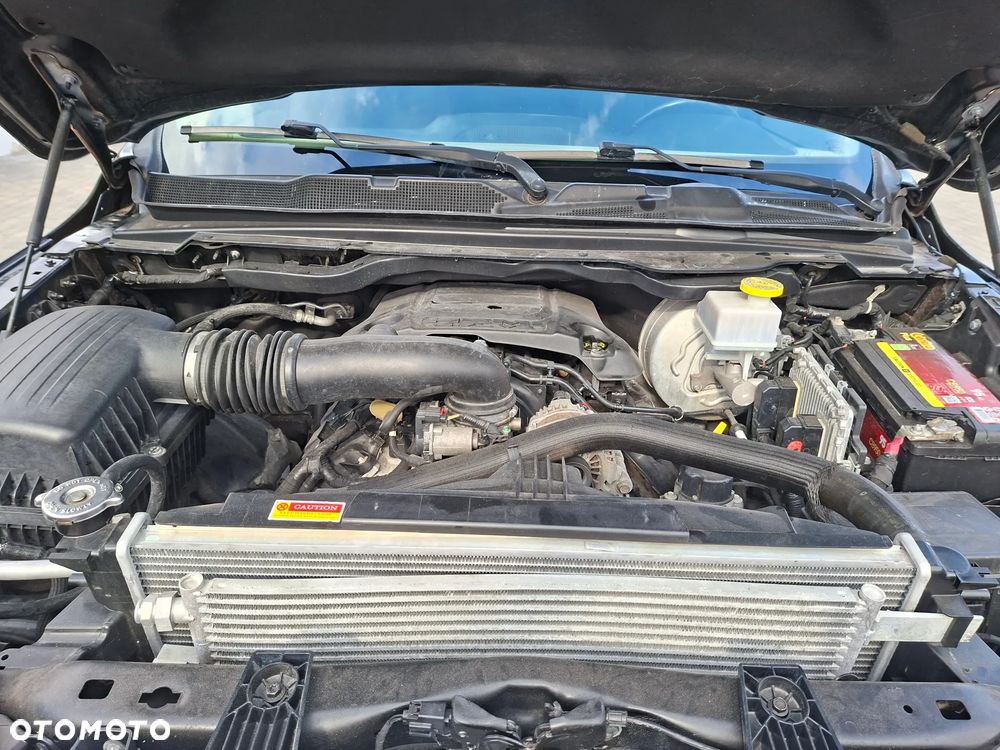Dodge RAM 5.7 4x4 - 18