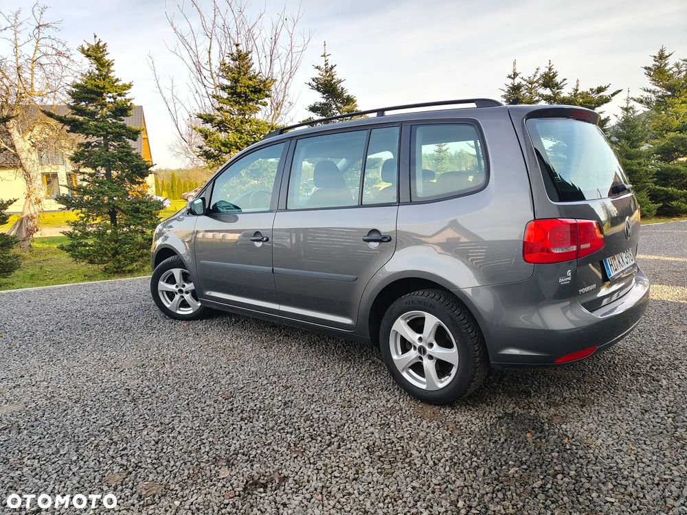 Volkswagen Touran 2.0 TDI DPF STYLE - 11