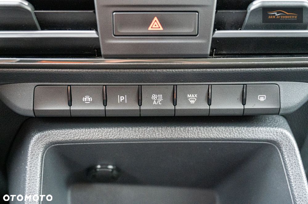 Ford Tourneo Connect 2.0 EcoBlue Titanium - 14