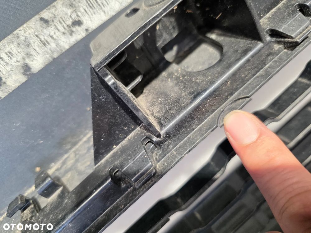 BMW F32 / F33 / F36 M-PAKIET 13- ZDERZAK PRZEDNI PRZÓD NA 6xPDC + KRATKA ŚRODKOWA NR 51118054502 / 8054502 NR AUKCJI NZ2294 - 34