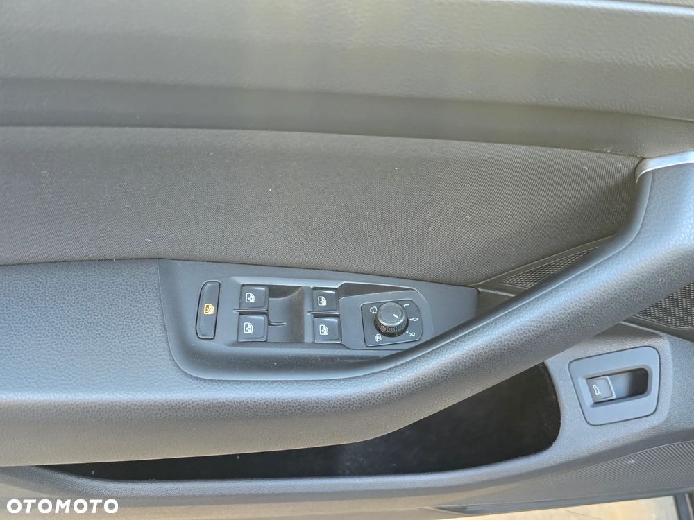 Volkswagen Passat 1.8 TSI BMT Comfortline DSG - 11