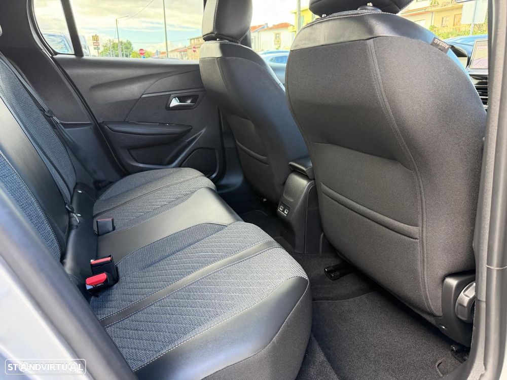 Peugeot 208 1.2 Hybrid Allure e-DCS6 - 15