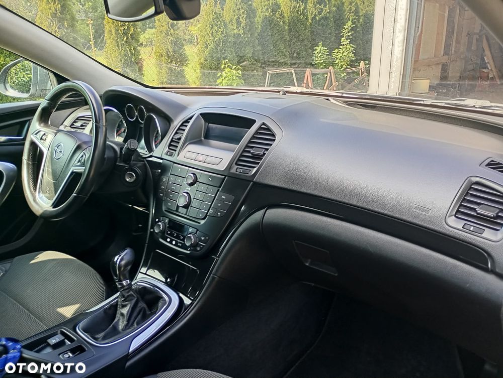 Opel Insignia 1.8 Sport - 16
