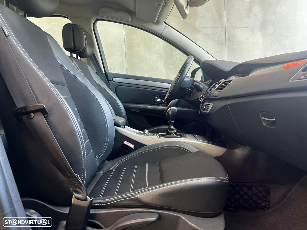 Renault Laguna Break 1.5 dCi Limited - 13