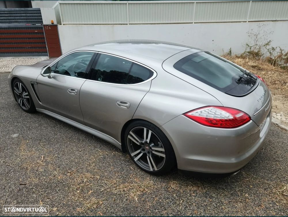 Porsche Panamera 4S PDK - 3