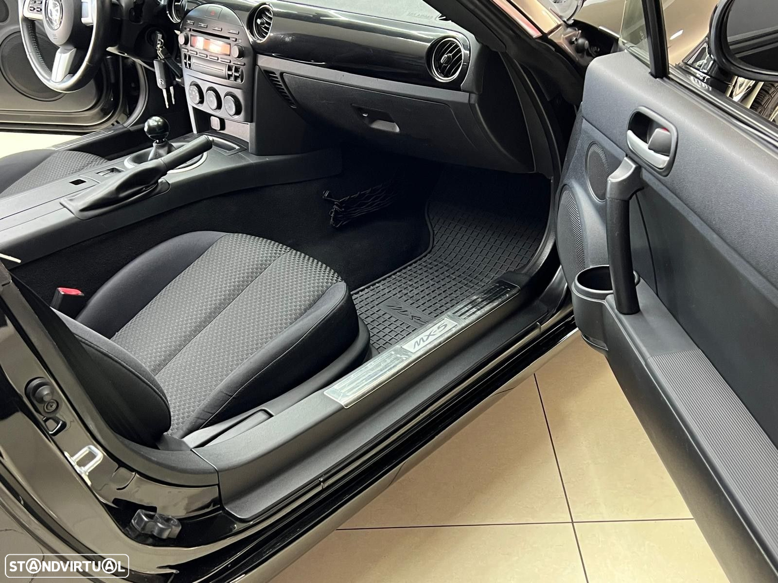 Mazda MX-5 1.8 MZR Emotion - 21
