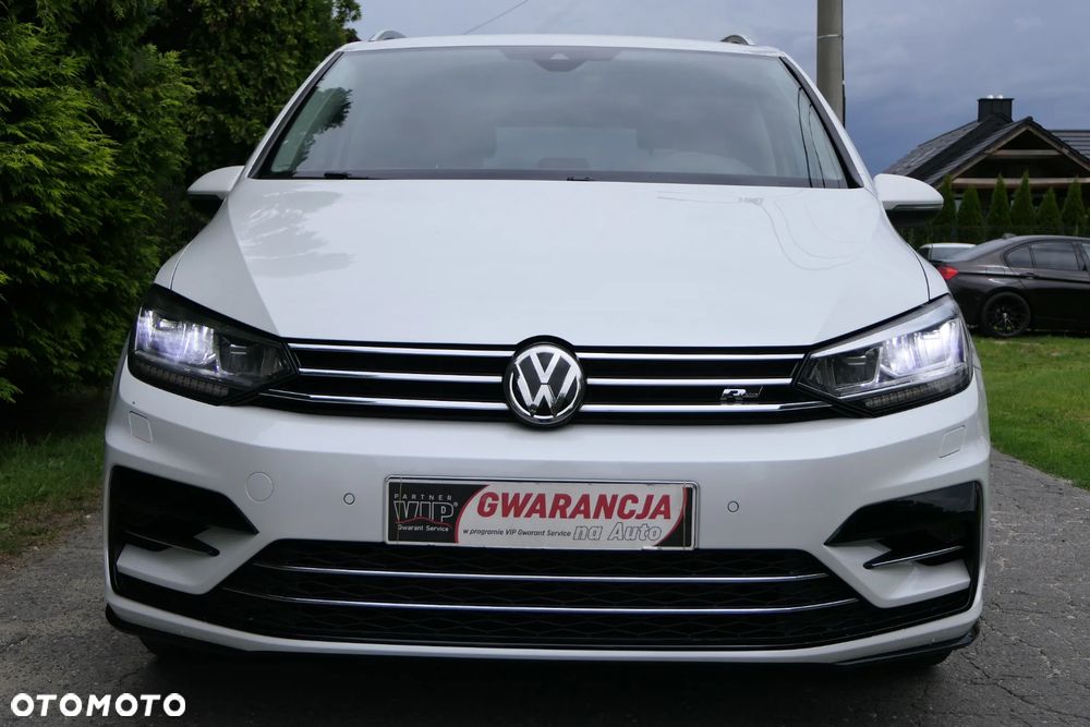 Volkswagen Touran - 12