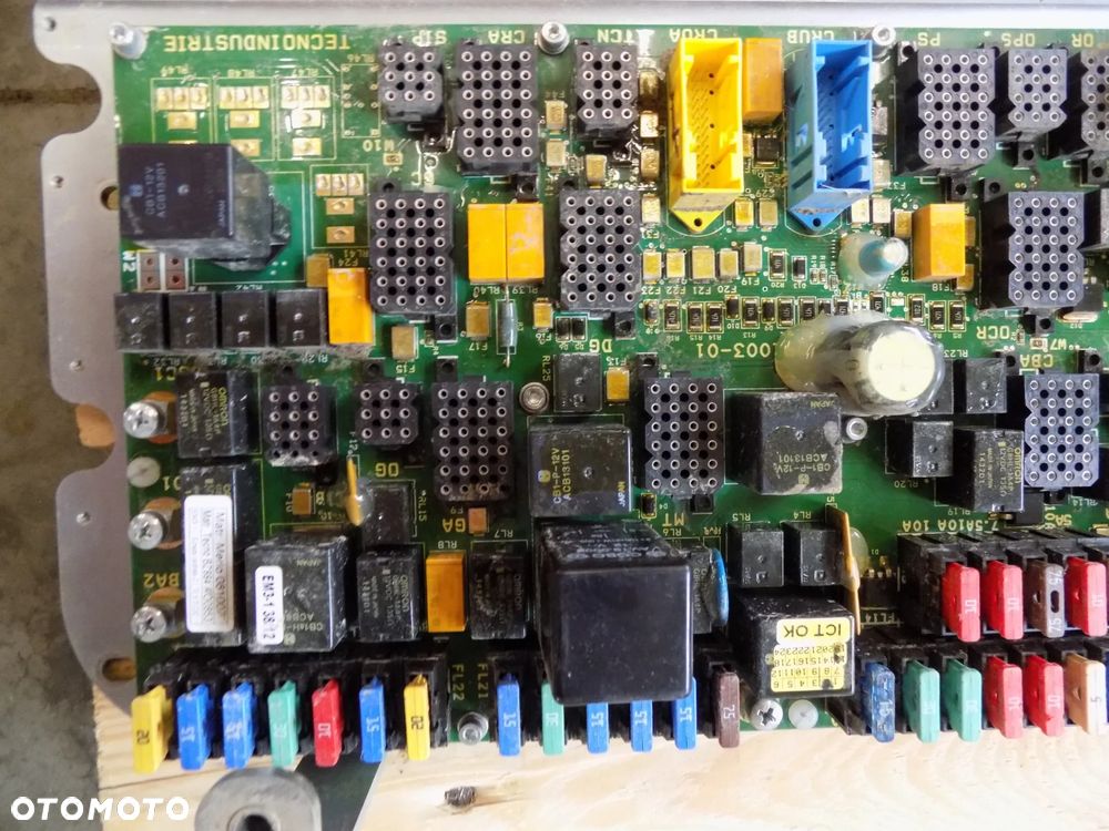 Merlo P 34.7 płyta sterowania bezpieczników 081007 - 8