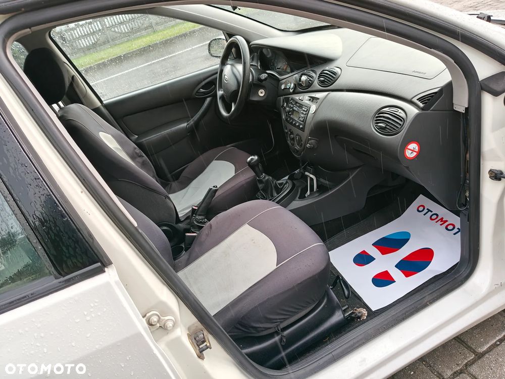 Ford Fiesta - 24