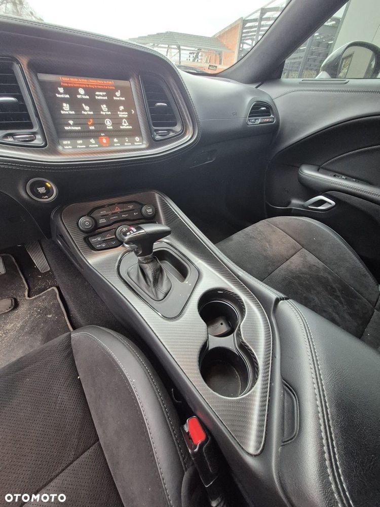 Dodge Challenger 6.4 Scat Pack - 5