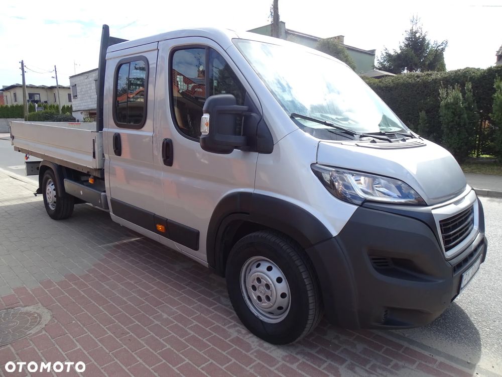 Peugeot BOXER 130 KONI ,DOKA, KLIMATYZACJA, 7 OSÓB + SKRZYNIA ,127 tys/km -dokumenty. - 1