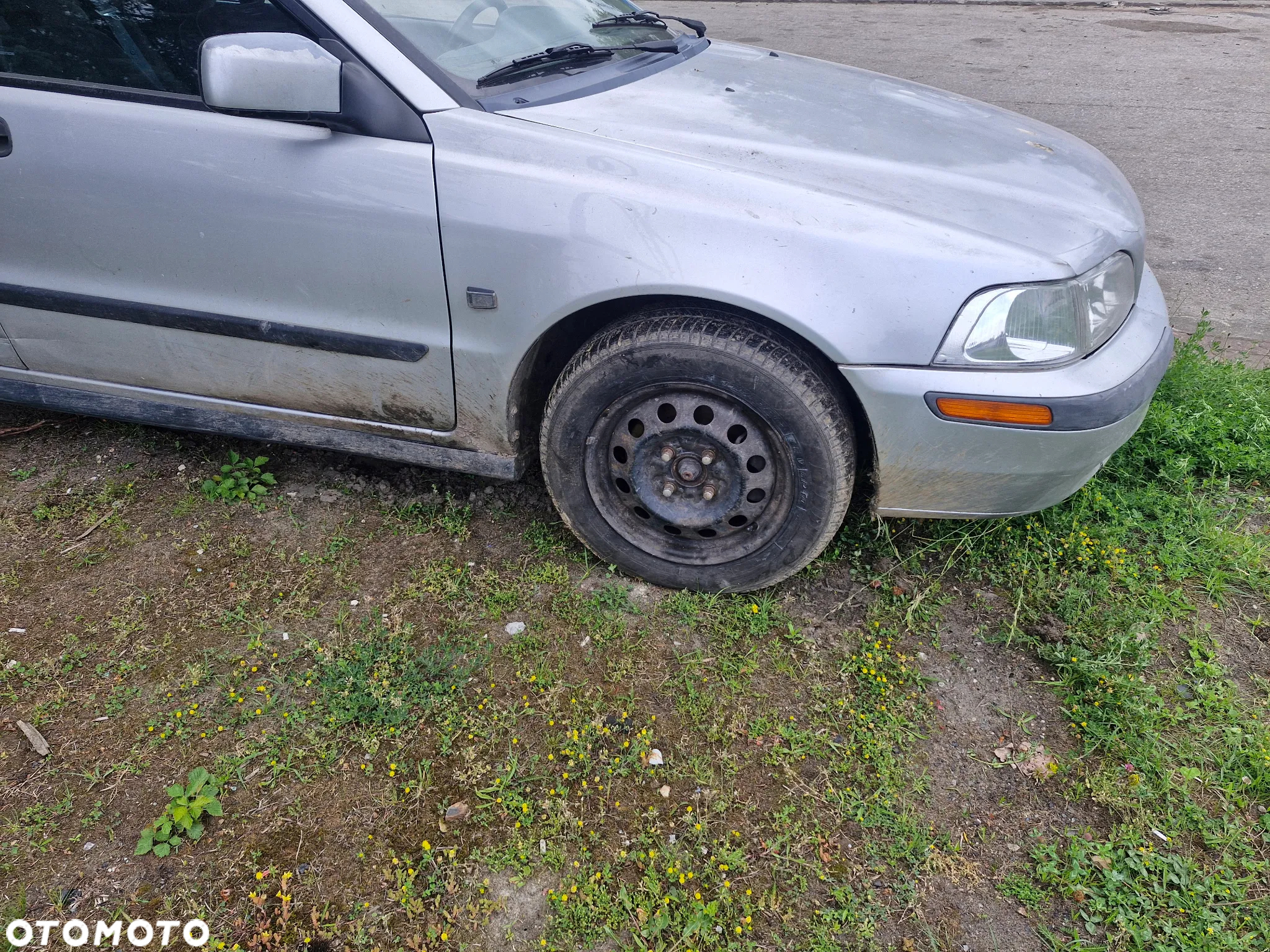 Volvo V40 1.8 329-52 maska zderzak drzwi szyby lusterka silnbik skrzynia 1.8 pojazd na częsci - 3