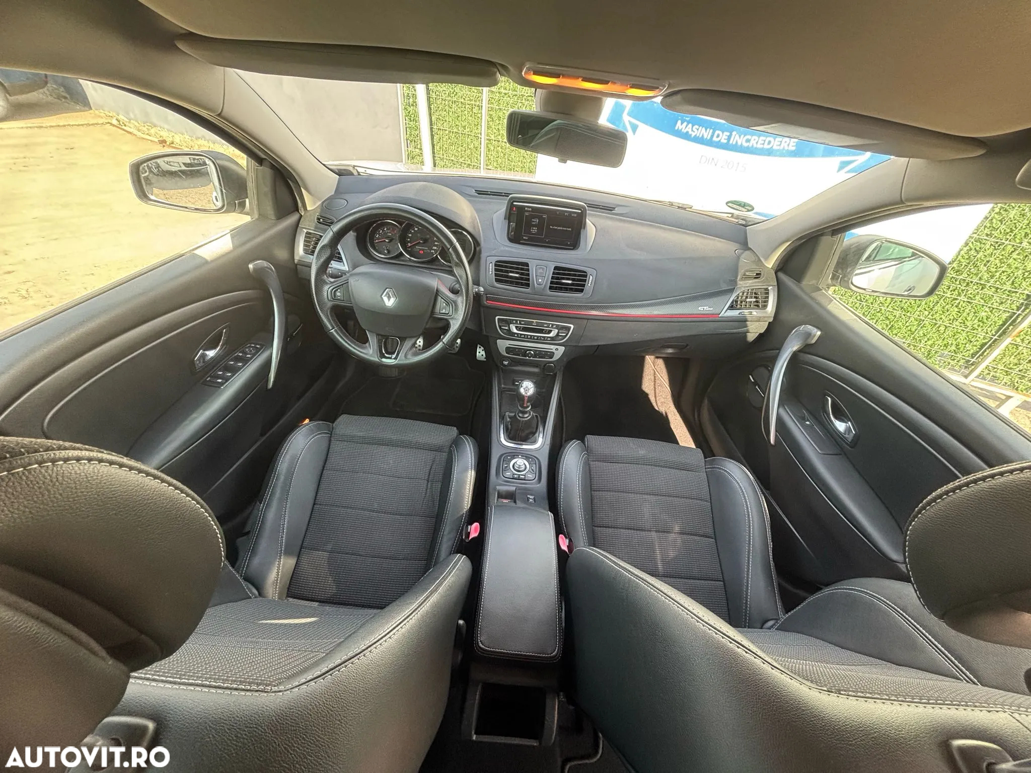 Renault Megane ENERGY dCi 110 GT LINE - 4