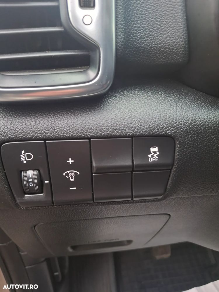 Kia Sportage 1.6 GDI 6MT 4x2 Classic - 15