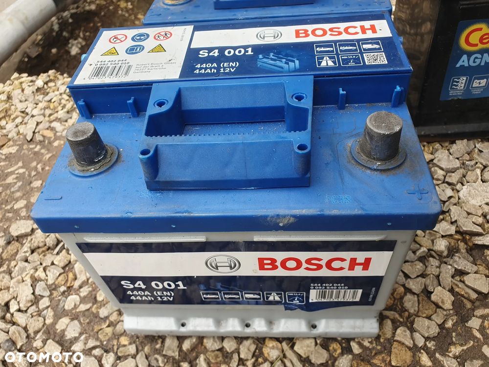 AKUMULATOR AKUMULATORY BATERIE VARTA B18 BLUE DYNAMIC 44AH 440A BOSCH S4 001 44AH 440A CENTRA AGM CK700 70AH 760A ZAP VECTER 75AH 720A UNISTART PLUS 100AH 800A VOLTMASTER 57402 74AH 680A ASSET 60 60AH 480A MERCEDES-BENZ A0055411001 95AH 850A FIVE STAR 57-043 72AH 660A VARTA RENAULT NISSAN 2441Q 3876R HART AKUMULATOR BATERIE 553541 44AH 440A CENTRA PLUS CB442 44AH 420A EMP BATTERIES EMP550 50AH 480A - 3