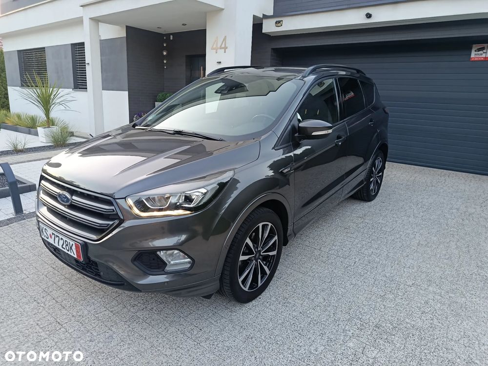 Ford Kuga 1.5 EcoBoost 2x4 ST-Line - 2