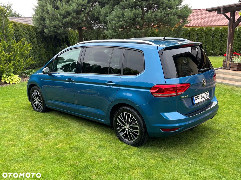 Volkswagen Touran - 9
