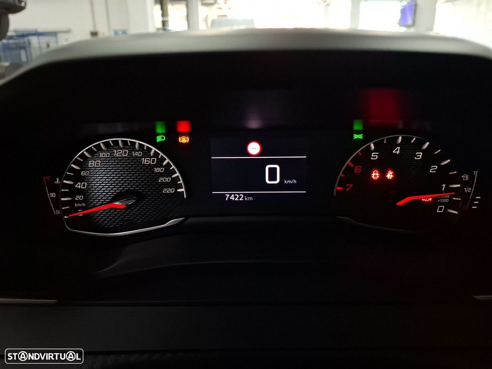 Peugeot 2008 1.2 PureTech Style — fotografia 15