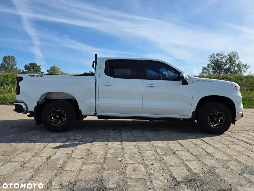 Chevrolet Silverado - 7