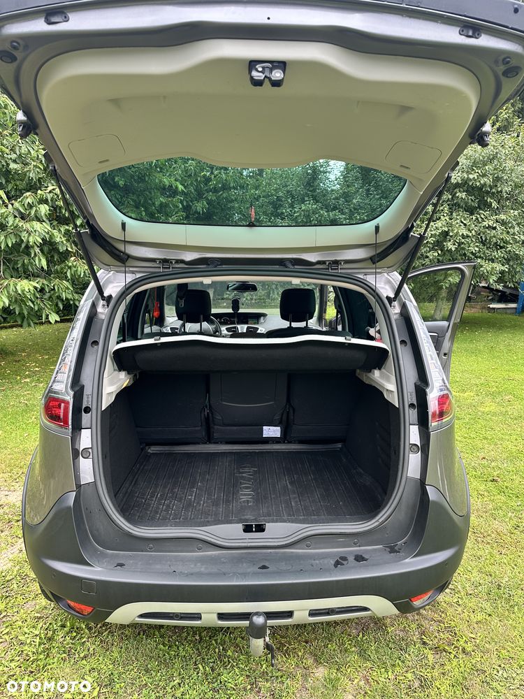 Renault Scenic 1.5 dCi Bose - 13