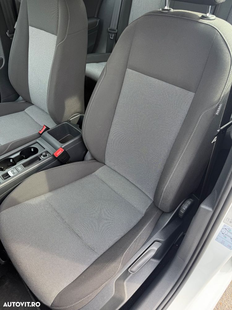 Volkswagen Golf - 11