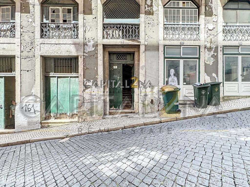 Prédio Devoluto com Projeto Aprovado na Baixa de Lisboa - Grande imagem: 4/51