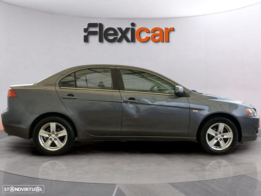 Mitsubishi Lancer - 2