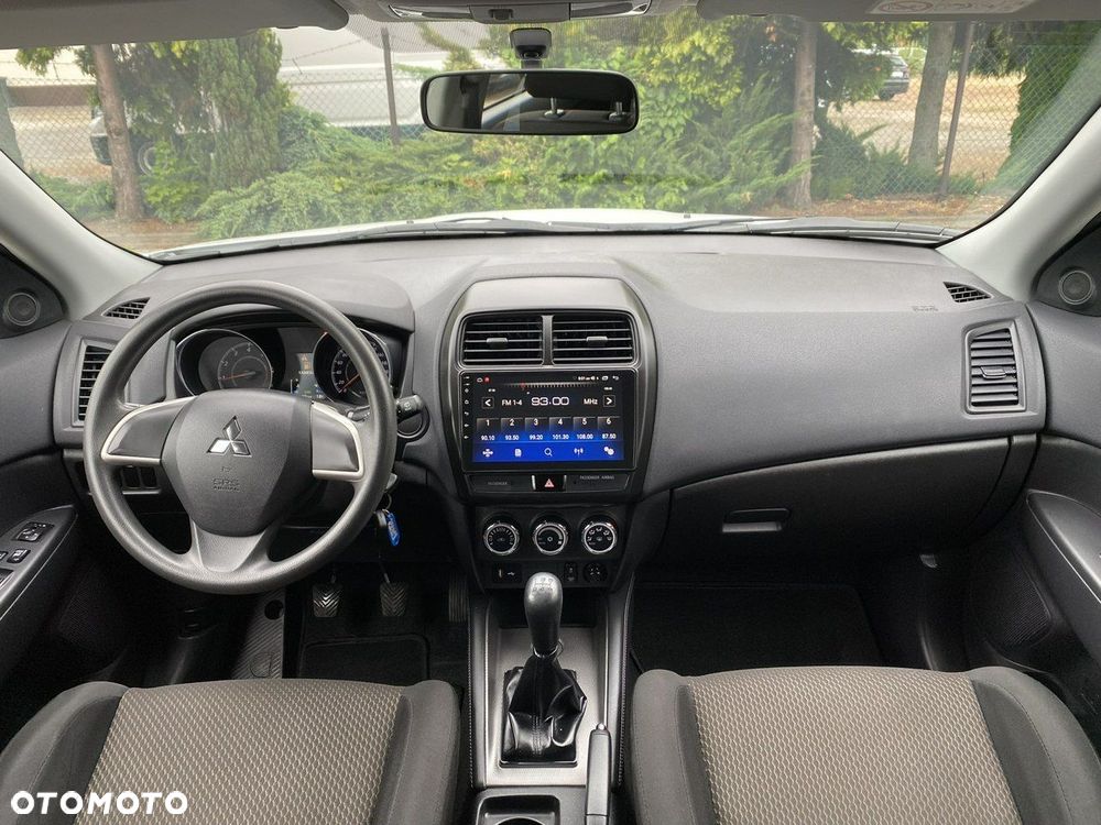 Mitsubishi ASX - 12