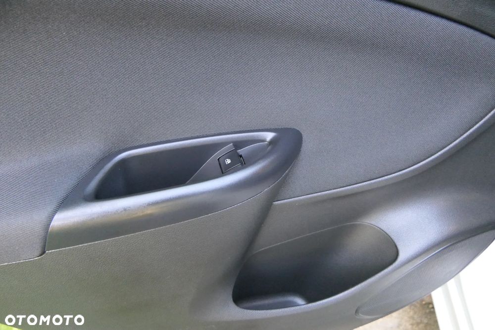 Opel Astra 1.4 Turbo Dynamic - 33