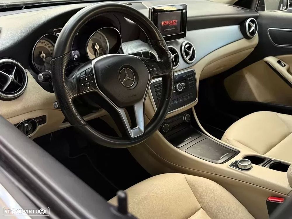 Mercedes-Benz GLA 200 (CDI) d 7G-DCT Urban - 6