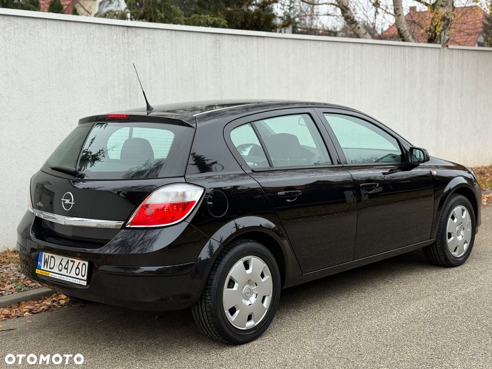 Opel Astra 1.6 Enjoy Easytronic - 11
