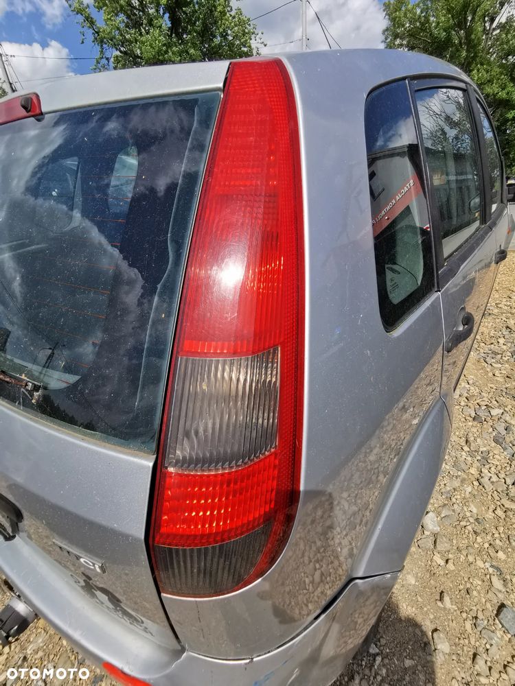 Lampa przód, tył Ford Fiesta MK6 2002r 5d - 4