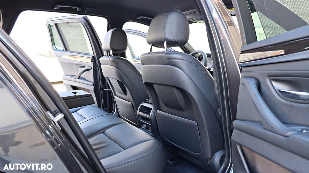 BMW Seria 5 525d Aut. Luxury Line - 8
