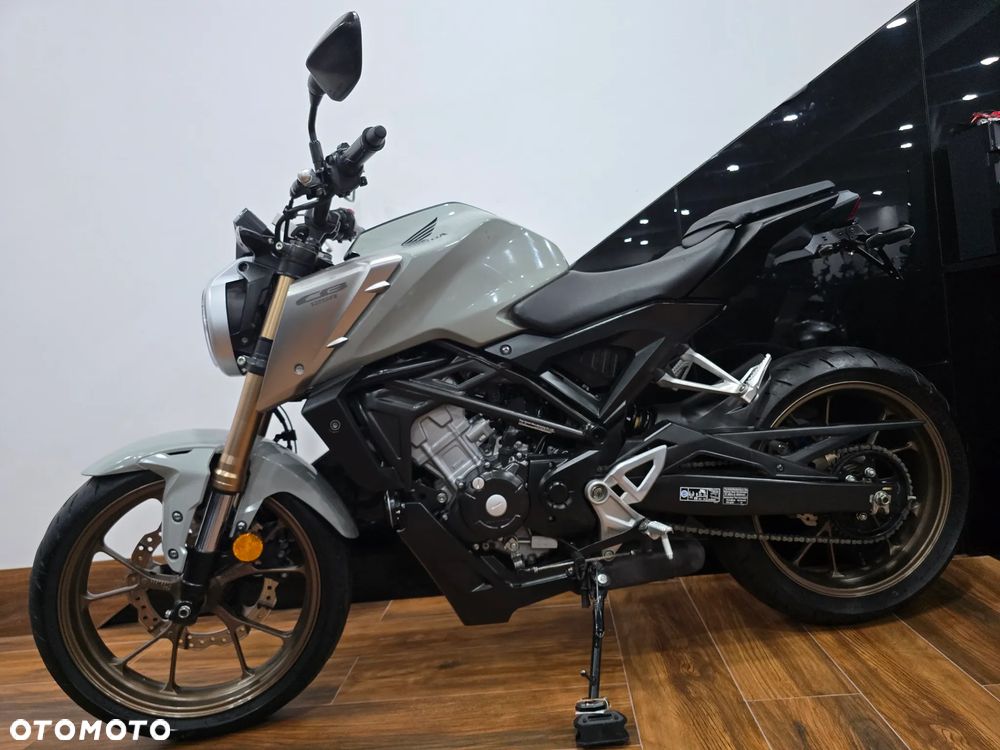 Honda CB - 30