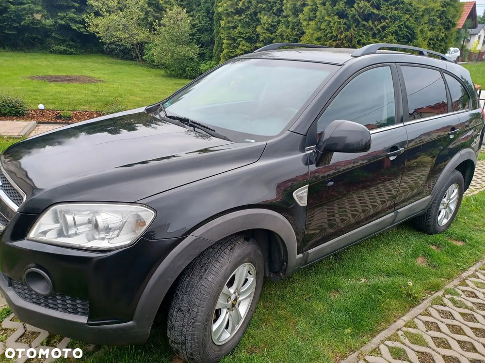 Chevrolet Captiva 2.4 LS 5os - 4