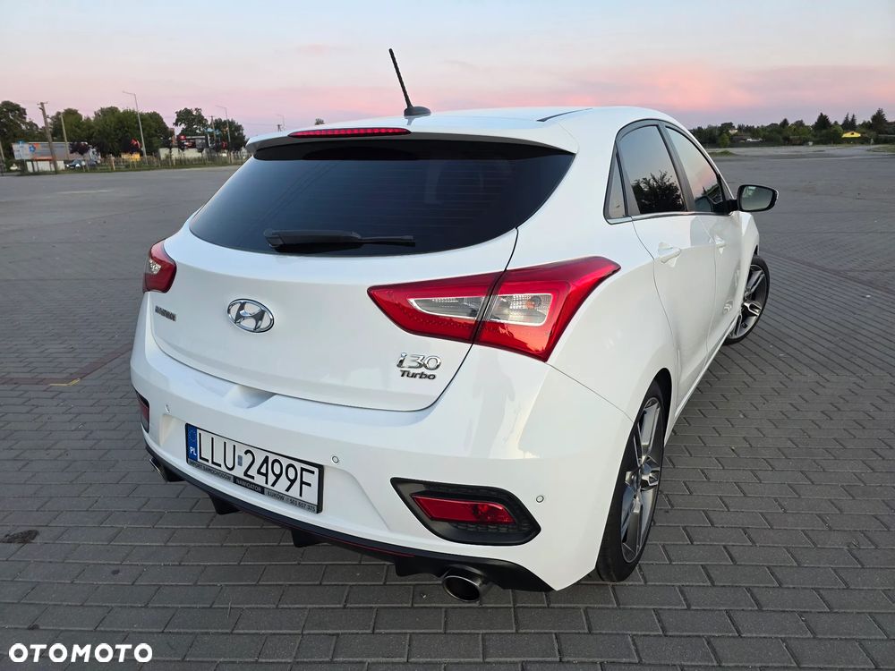 Hyundai i30 1.6 T GDI Turbo - 8