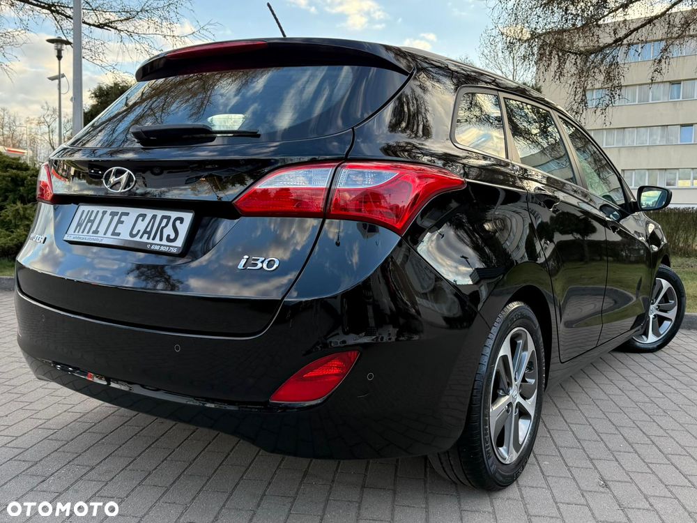 Hyundai i30 1.4 Passion - 23