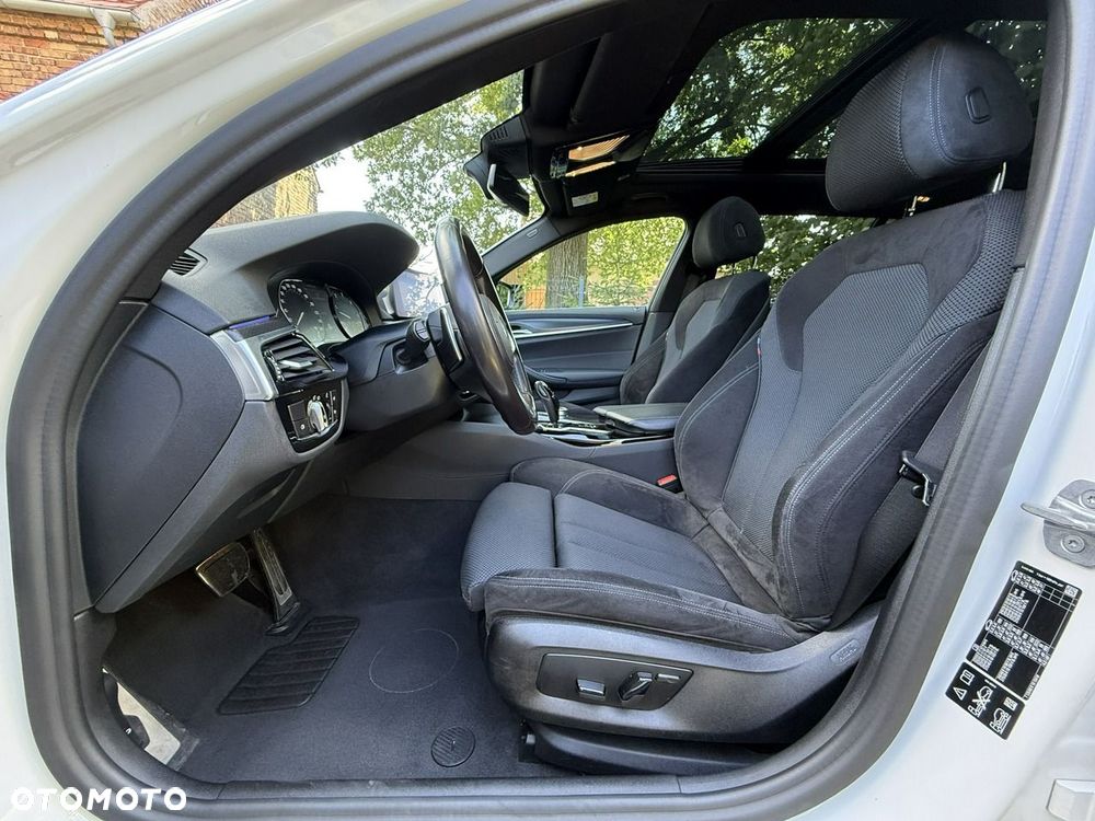 BMW Seria 5 530d mHEV M Sport sport - 19