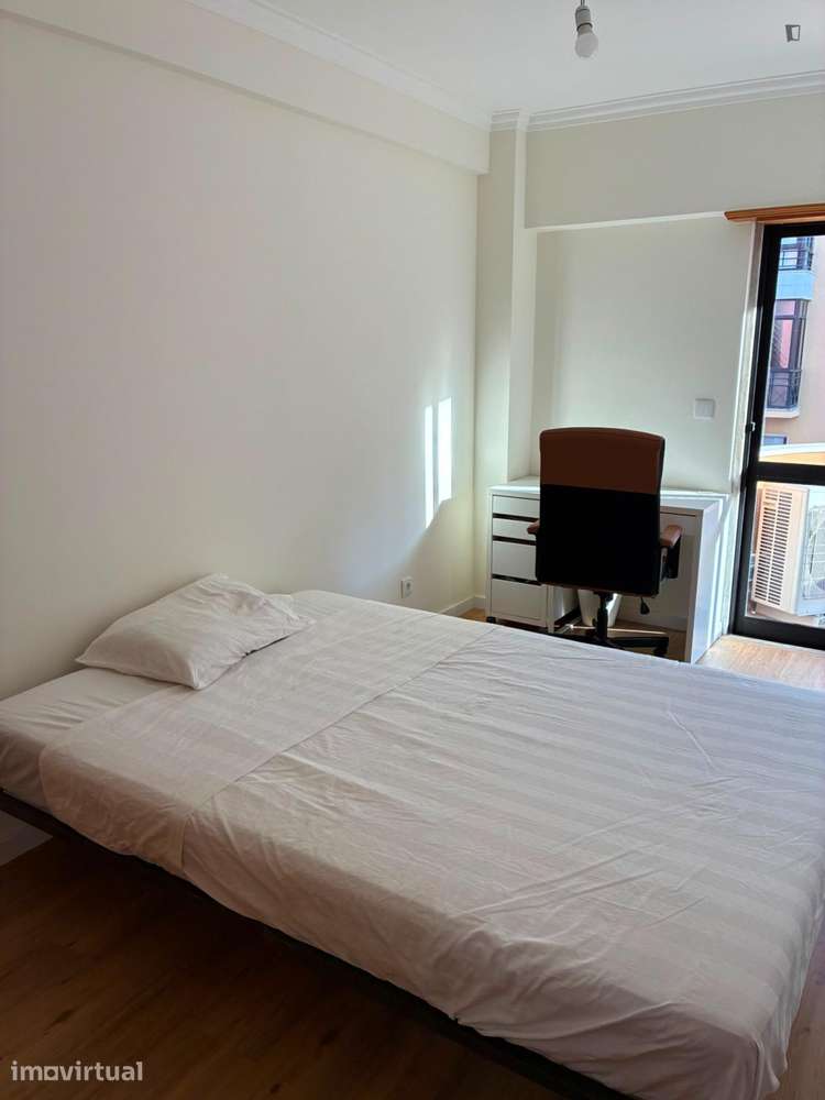 Quarto - localizado em Carcavelos Lisbon - Grande imagem: 2/7