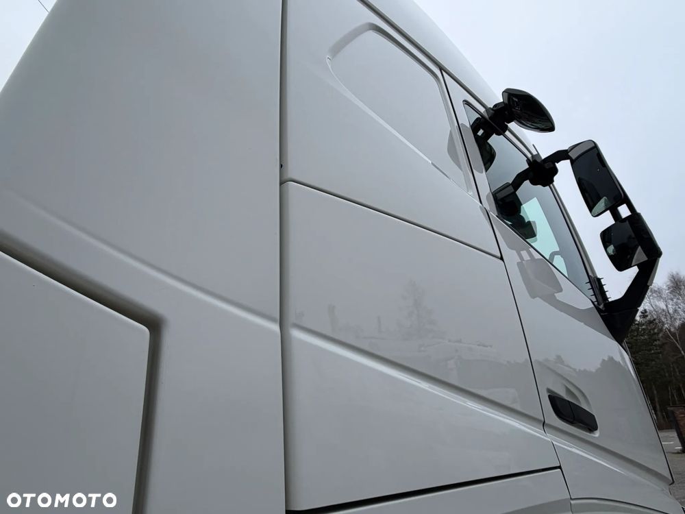 Volvo FH460 z Austrii kabina XL nowa hydraulika 600Tkm oryginalnego przebiegu - 19