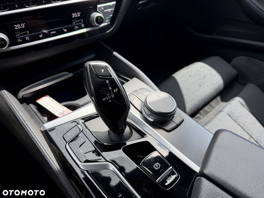 BMW Seria 5 520d xDrive mHEV M Sport sport - 18