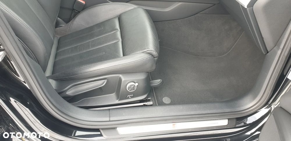 Audi A4 Avant - 31