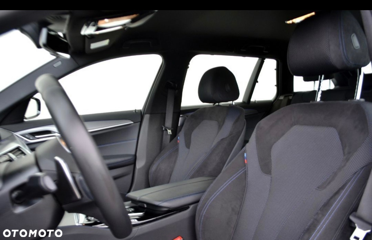BMW Seria 5 520d xDrive M Sport sport - 10