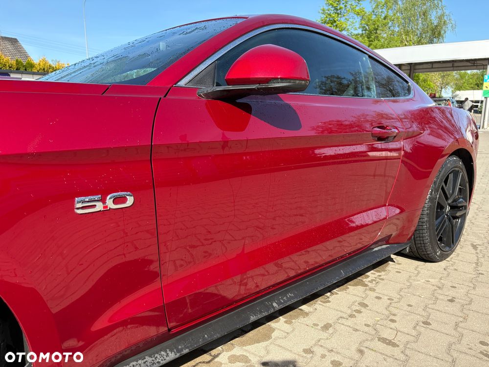 Ford Mustang 5.0 V8 GT - 2