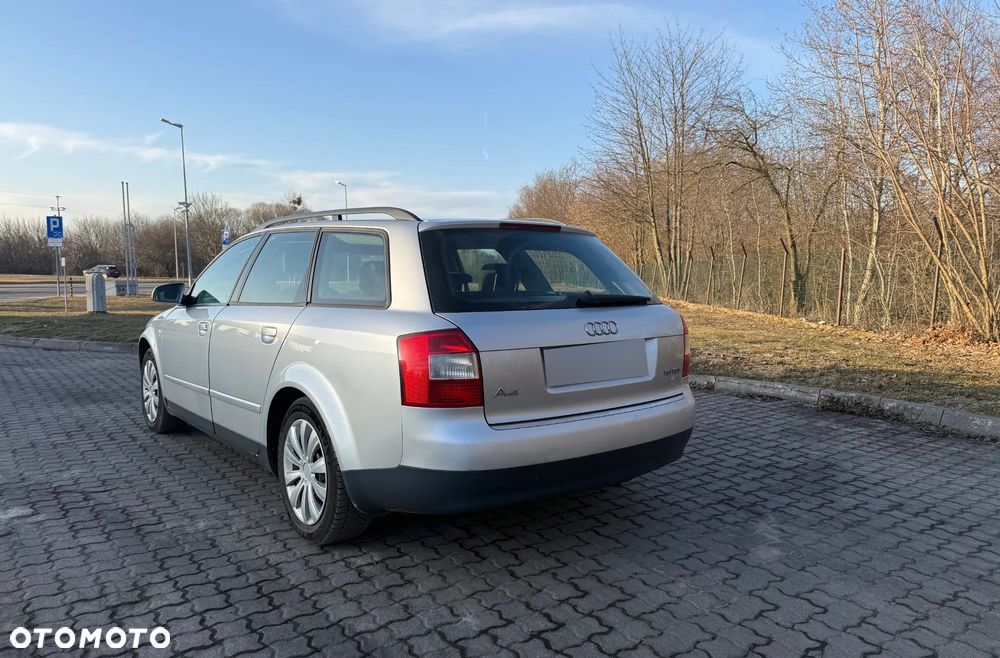Audi A4 Avant - 5
