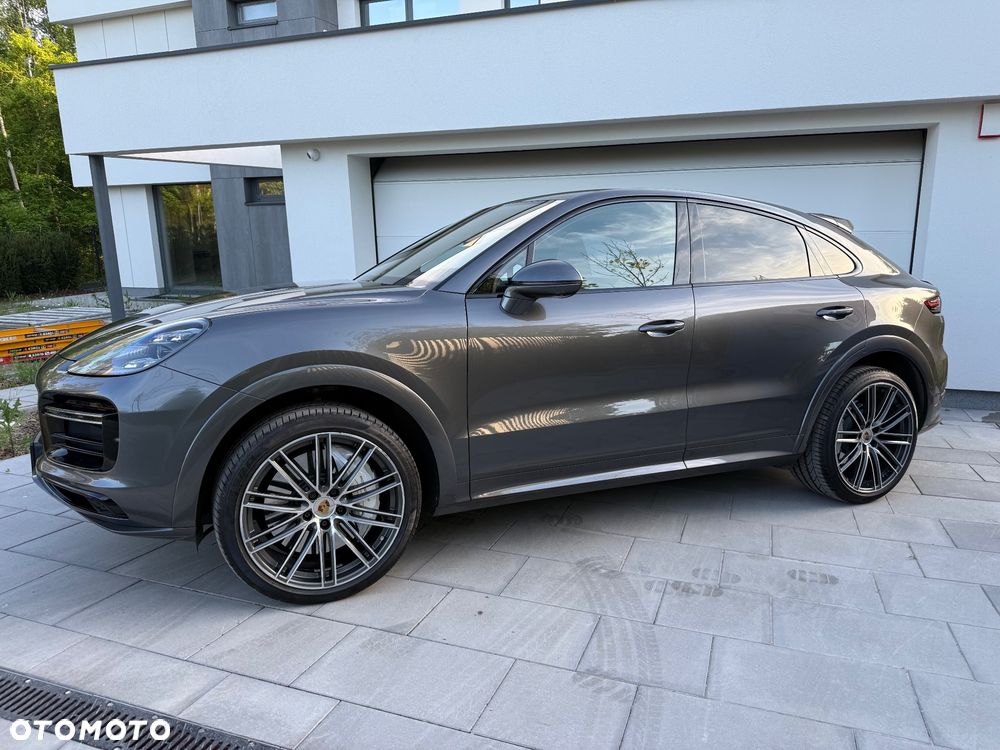 Porsche Cayenne Turbo - 4