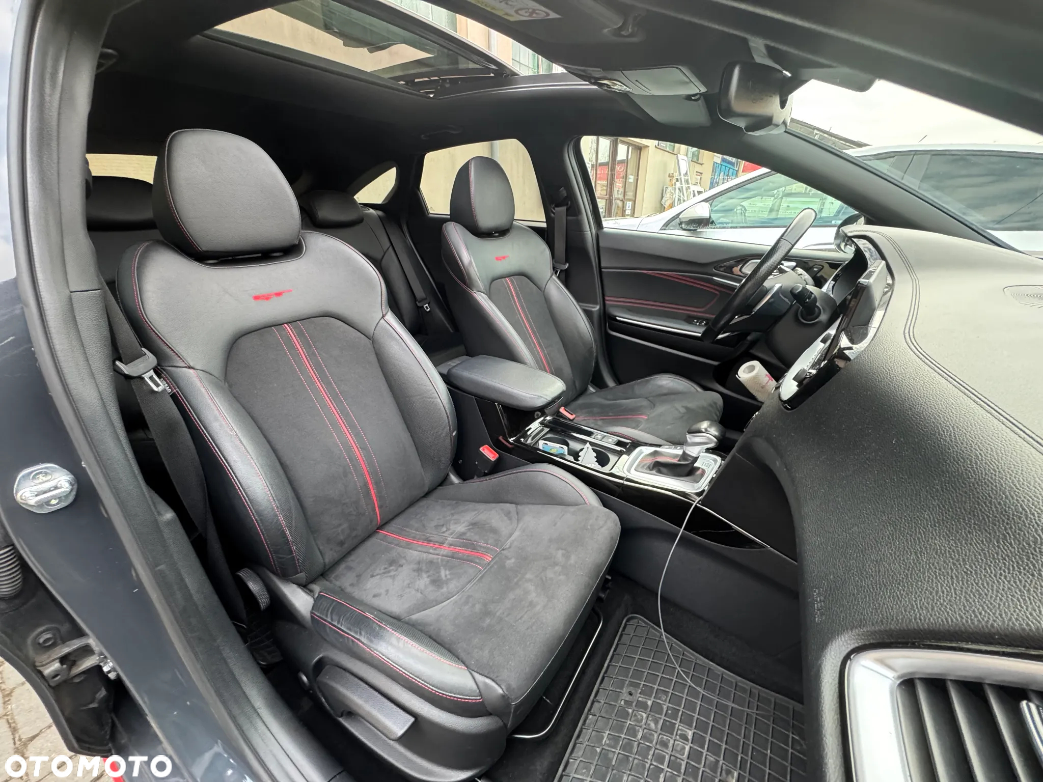 Kia ProCeed 1.6 T-GDI GT DCT - 16