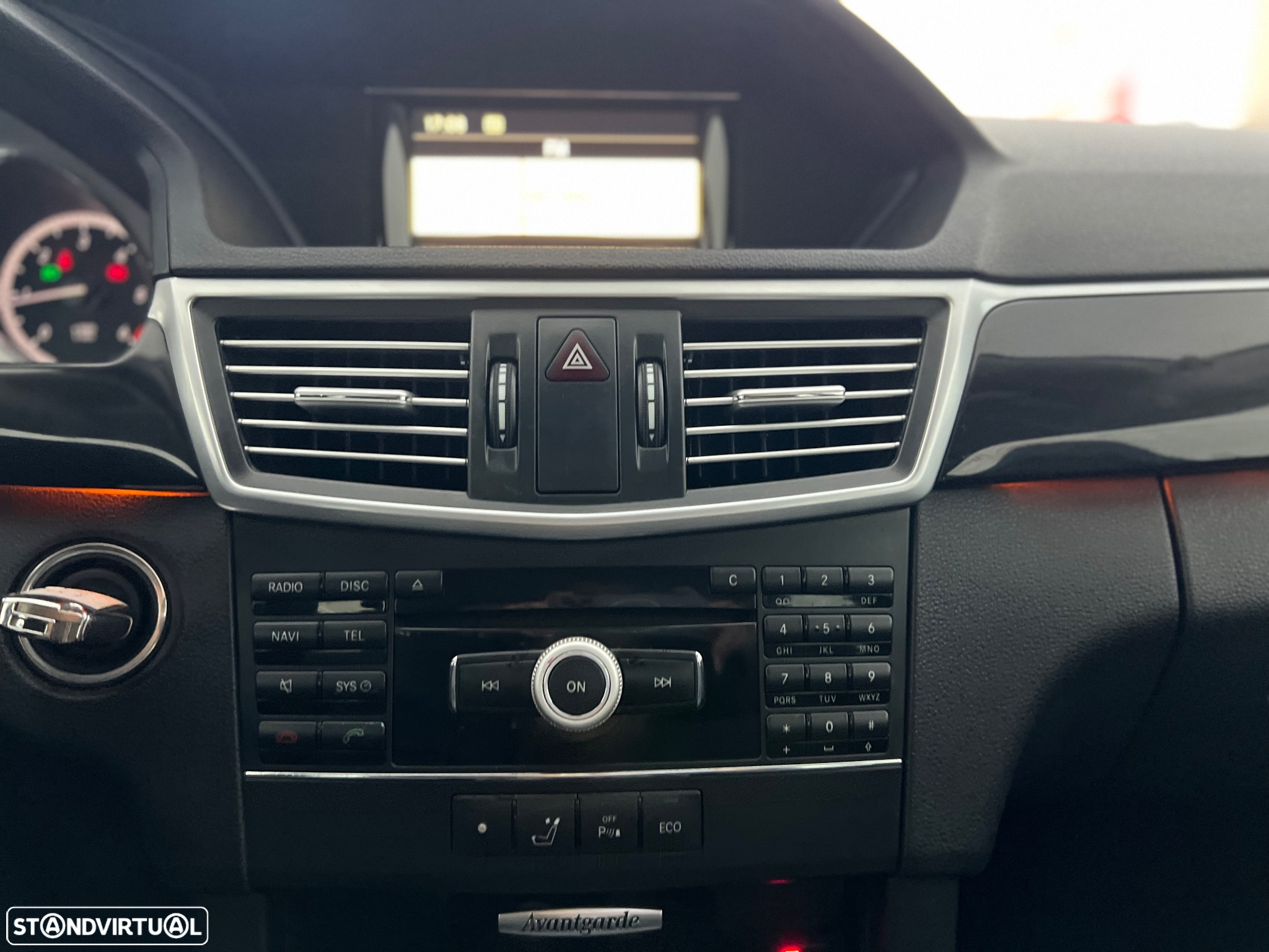 Mercedes-Benz E 250 CDi Avantgarde BlueEfficiency - 13