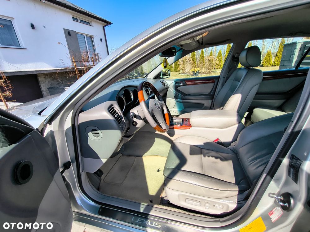 Lexus GS - 11