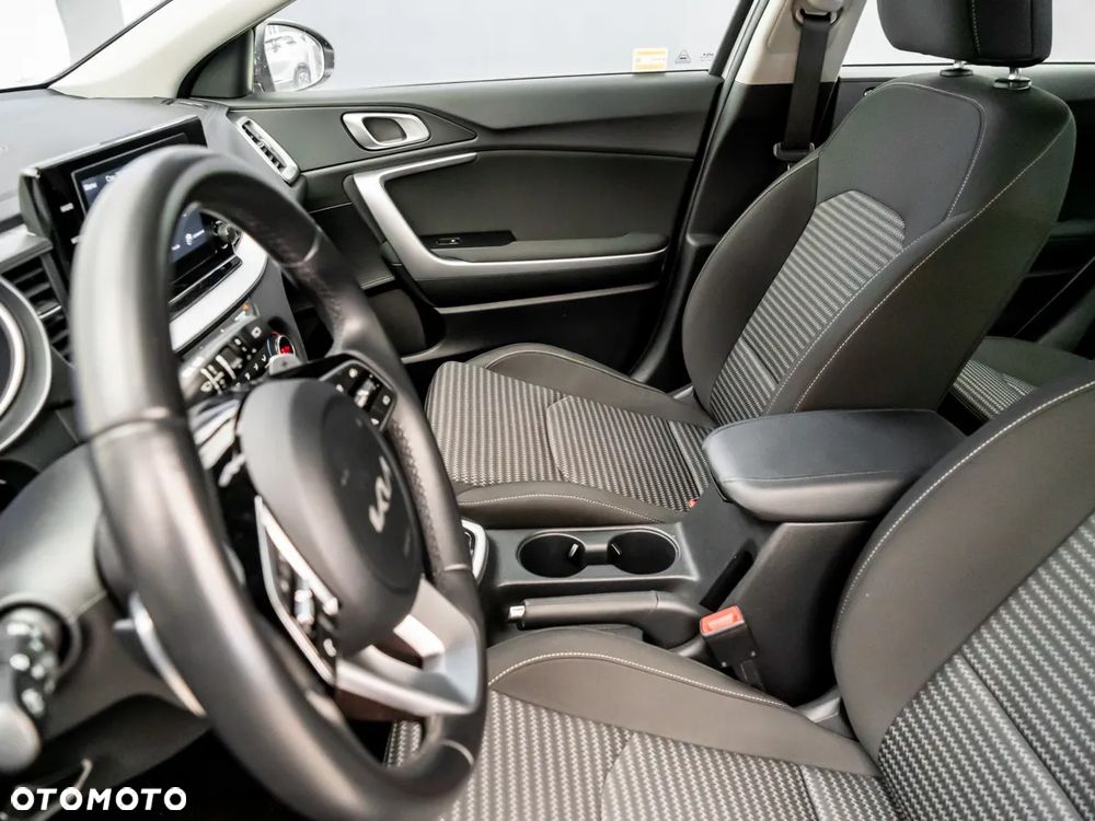 Kia Ceed 1.5 T-GDI M DCT - 21